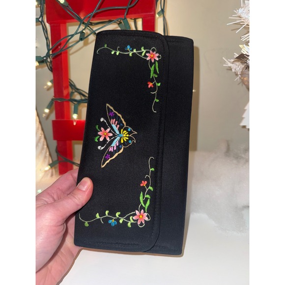 Black Embroidered Butterfly Floral Clutch Wallet Women's - Picture 3 of 7